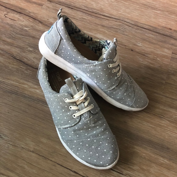 Toms Del Rey Grey Polka Dot Sneaker Sz 